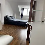 Geraeumige 3-zimmer-ferienwohnung Im Herzen Von *