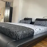 Geraeumige 3-zimmer-ferienwohnung Im Herzen Von Lejlighed Kassel