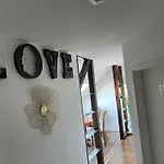 Lejlighed Geraeumige 3-zimmer-ferienwohnung Im Herzen Von Kassel