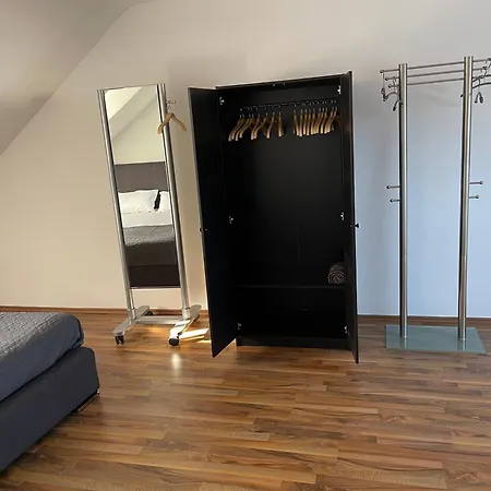 Apartament Geraeumige 3-zimmer-ferienwohnung Im Herzen Von *