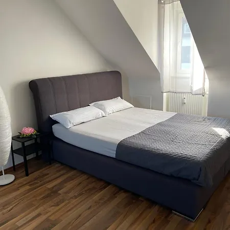 Apartment Geraeumige 3-zimmer-ferienwohnung Im Herzen Von Kassel