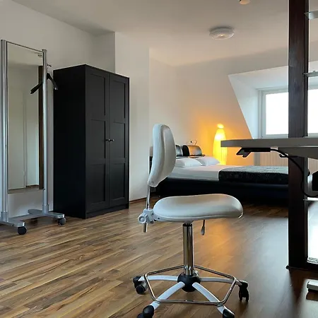 Apartment Geraeumige 3-zimmer-ferienwohnung Im Herzen Von