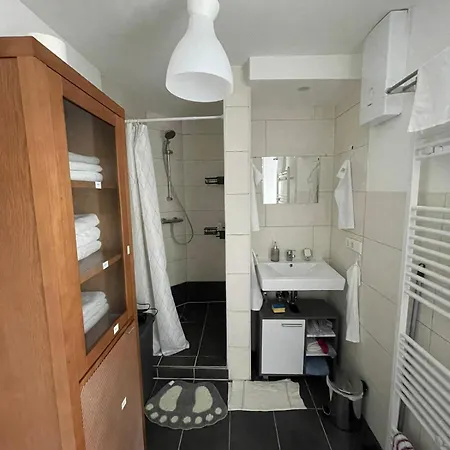 Apartament Geraeumige 3-zimmer-ferienwohnung Im Herzen Von *