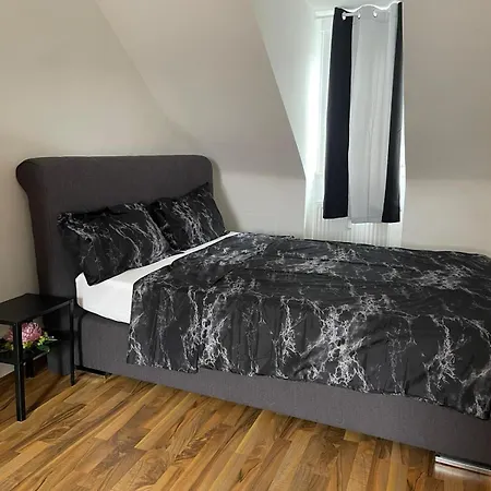 Apartment Geraeumige 3-zimmer-ferienwohnung Im Herzen Von