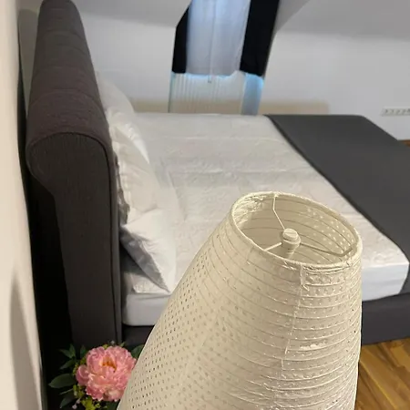 Lejlighed Geraeumige 3-zimmer-ferienwohnung Im Herzen Von *