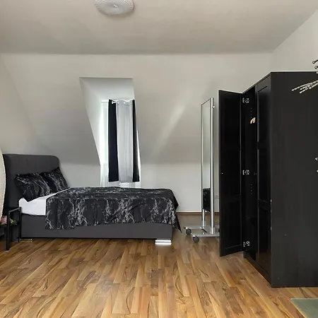 Geraeumige 3-zimmer-ferienwohnung Im Herzen Von Apartament *