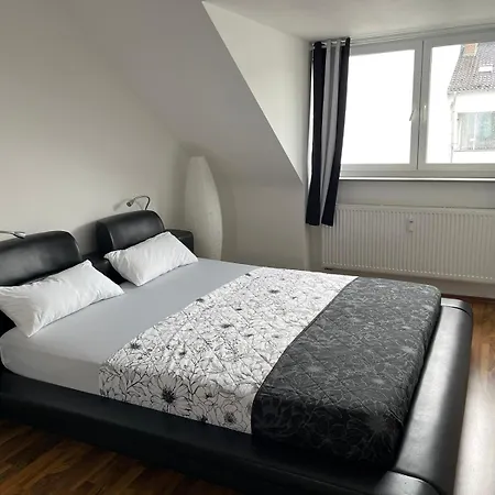 Geraeumige 3-zimmer-ferienwohnung Im Herzen Von *