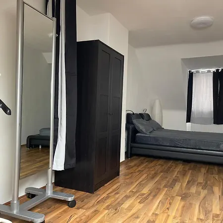 Geraeumige 3-zimmer-ferienwohnung Im Herzen Von * Kassel