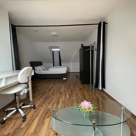 Geraeumige 3-zimmer-ferienwohnung Im Herzen Von *