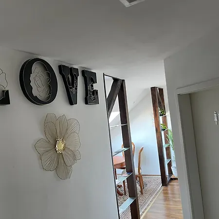 Apartment Geraeumige 3-zimmer-ferienwohnung Im Herzen Von Kassel