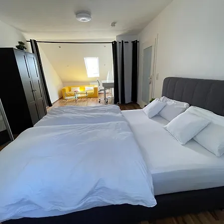 Geraeumige 3-zimmer-ferienwohnung Im Herzen Von *