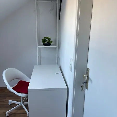 Apartment Geraeumige 3-zimmer-ferienwohnung Im Herzen Von Kassel