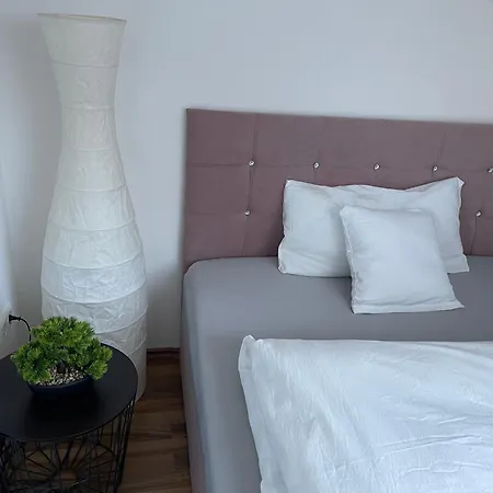 Geraeumige 3-zimmer-ferienwohnung Im Herzen Von