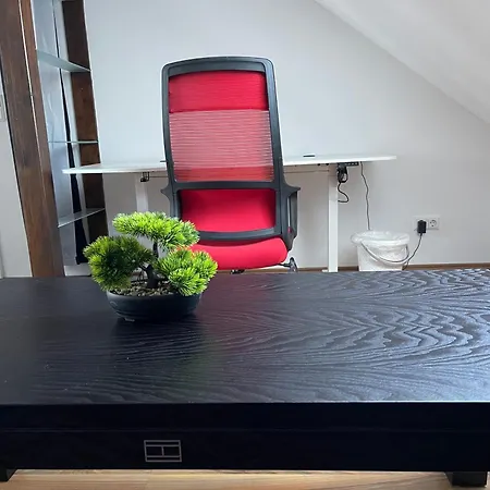 Geraeumige 3-zimmer-ferienwohnung Im Herzen Von Apartment