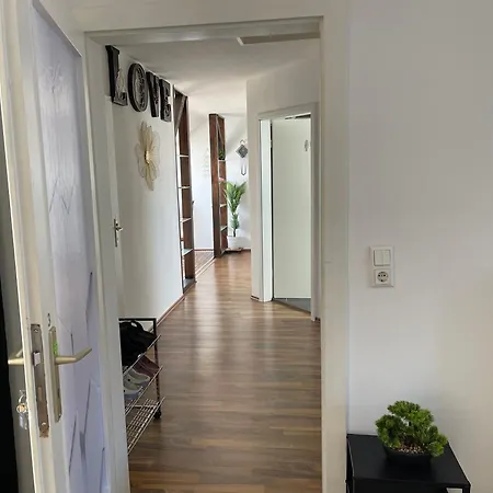 Geraeumige 3-zimmer-ferienwohnung Im Herzen Von Apartament *