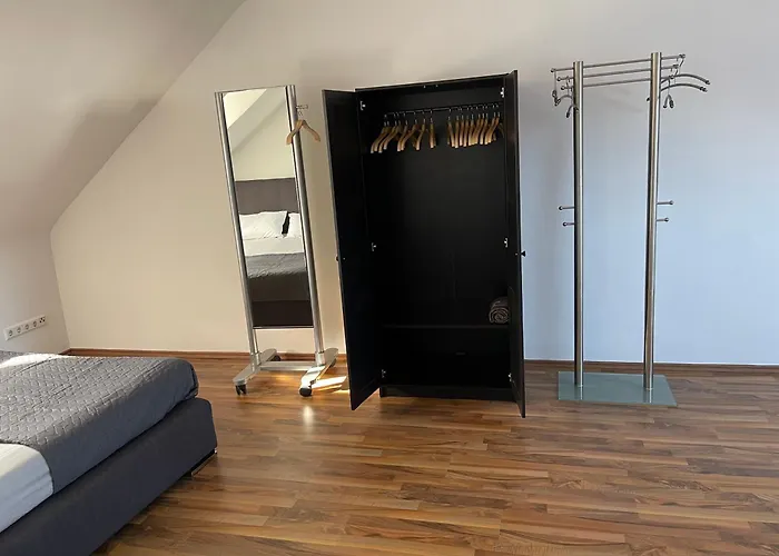 Apartman Geraeumige 3-zimmer-ferienwohnung Im Herzen Von *