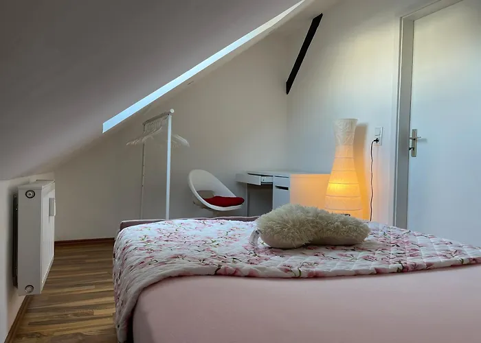 Apartman Geraeumige 3-zimmer-ferienwohnung Im Herzen Von *