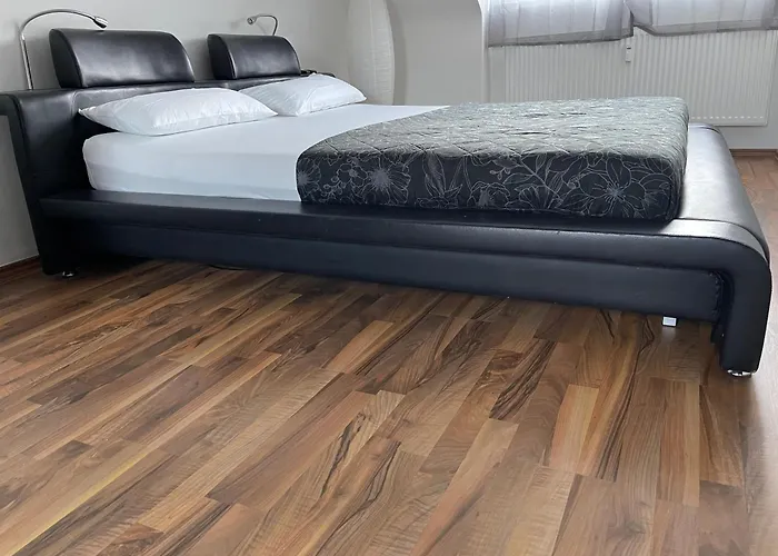 Apartman Geraeumige 3-zimmer-ferienwohnung Im Herzen Von Kassel