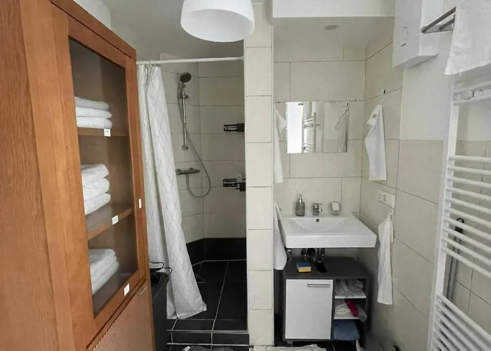 Apartman Geraeumige 3-zimmer-ferienwohnung Im Herzen Von *