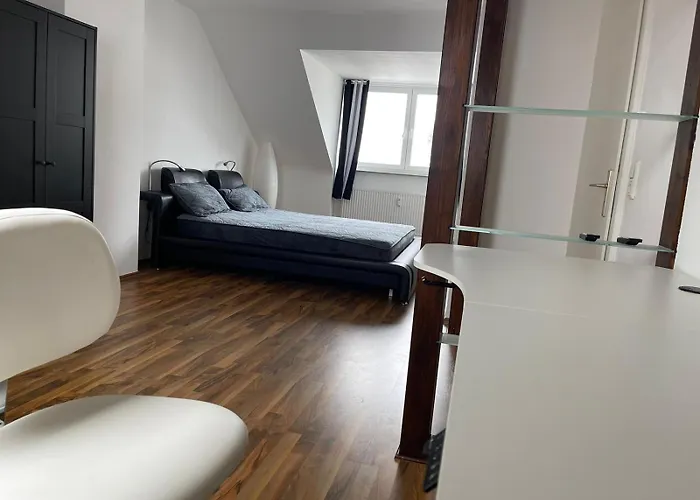 Geraeumige 3-zimmer-ferienwohnung Im Herzen Von *