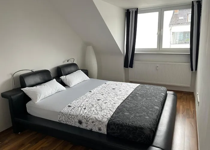 Geraeumige 3-zimmer-ferienwohnung Im Herzen Von *