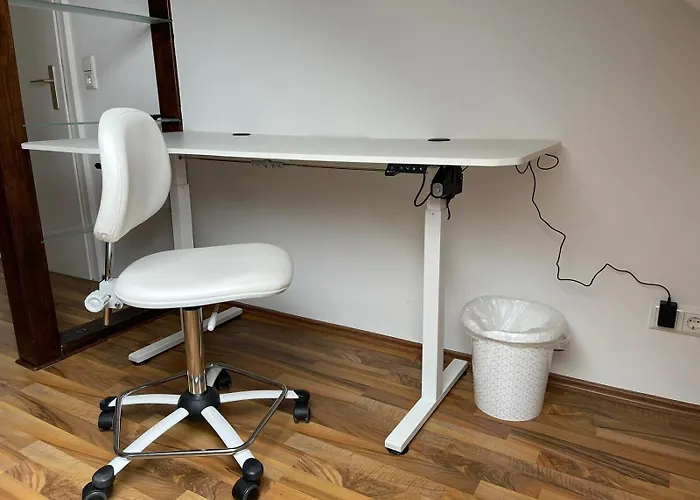 Geraeumige 3-zimmer-ferienwohnung Im Herzen Von Apartman