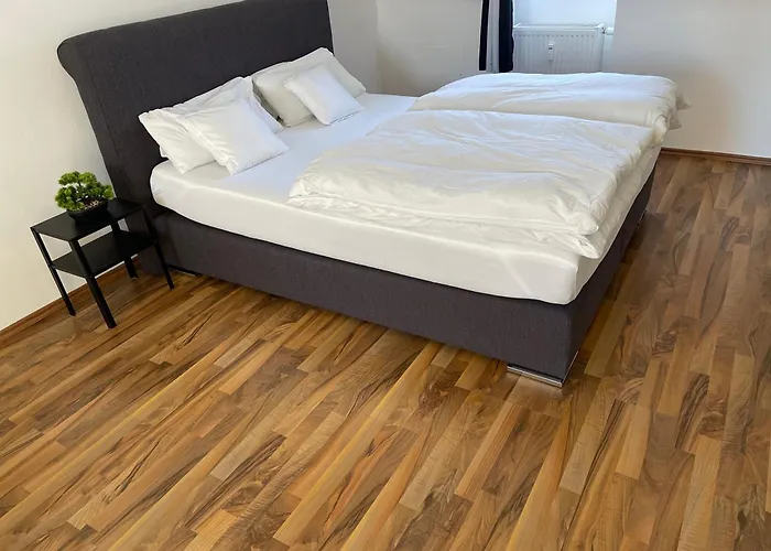 Geraeumige 3-zimmer-ferienwohnung Im Herzen Von Apartman