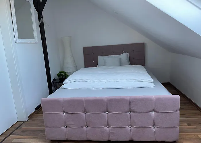 Geraeumige 3-zimmer-ferienwohnung Im Herzen Von Apartman